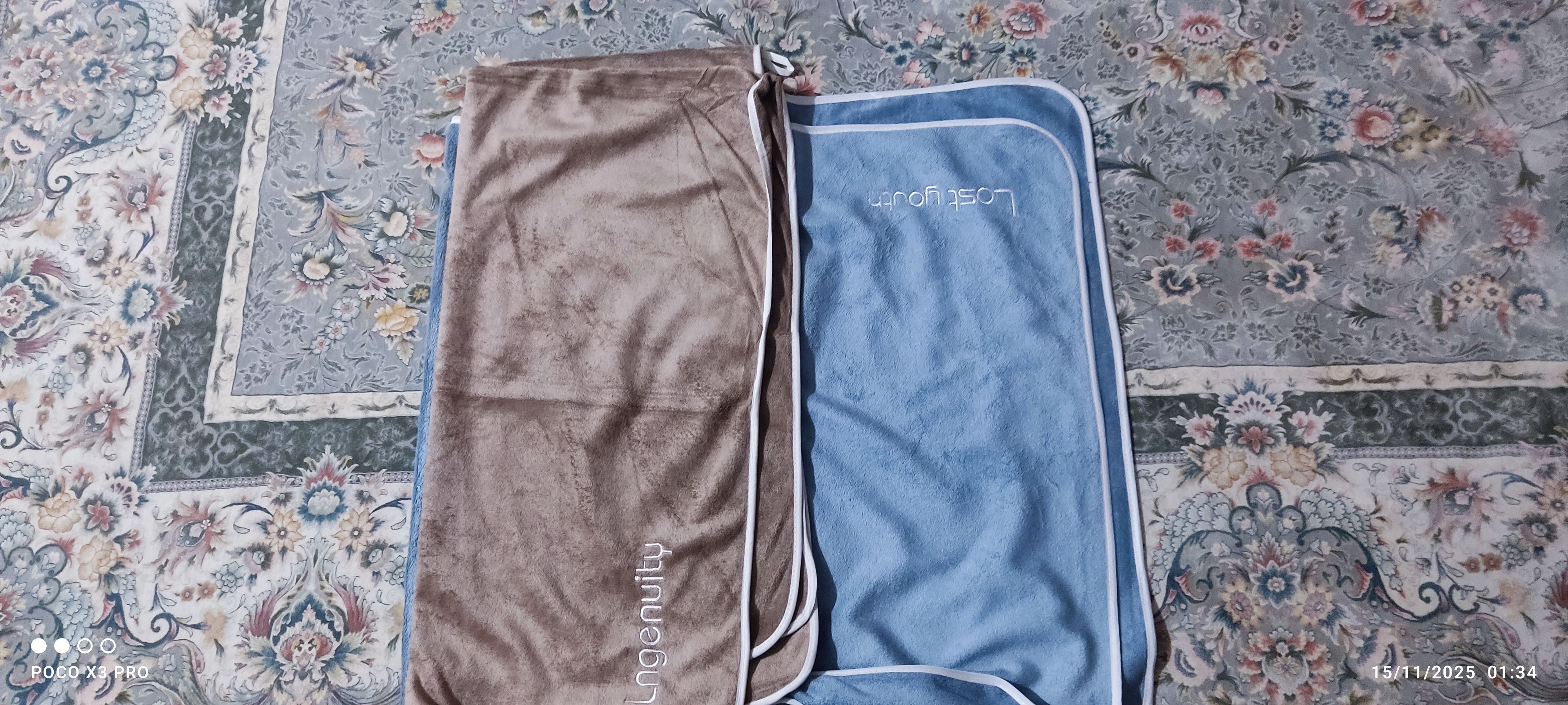 حوله حمام مدل نیم تنه مدل lostسایز 75*145سانتیمتر