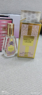 عطر جیبی زنانه فراگرنس ورد Amoue De Leuxe حجم ۵۰ میل “لالیک لامور”